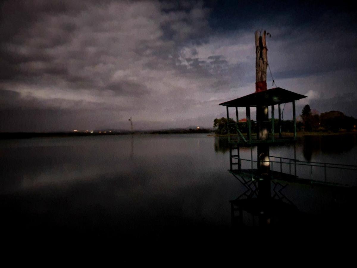 Cabana'S On Gatun Lake In Arenosa Hotel Exterior photo