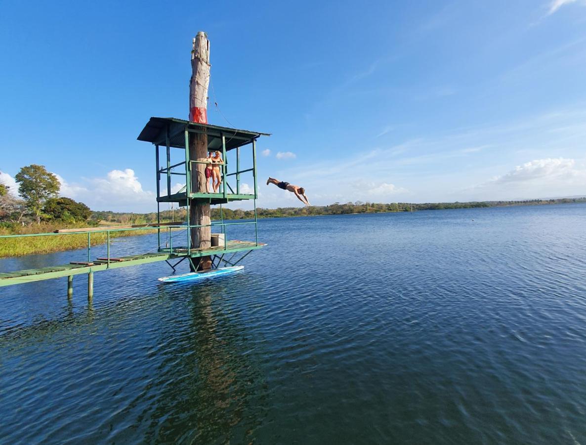 Cabana'S On Gatun Lake In Arenosa Hotel Exterior photo