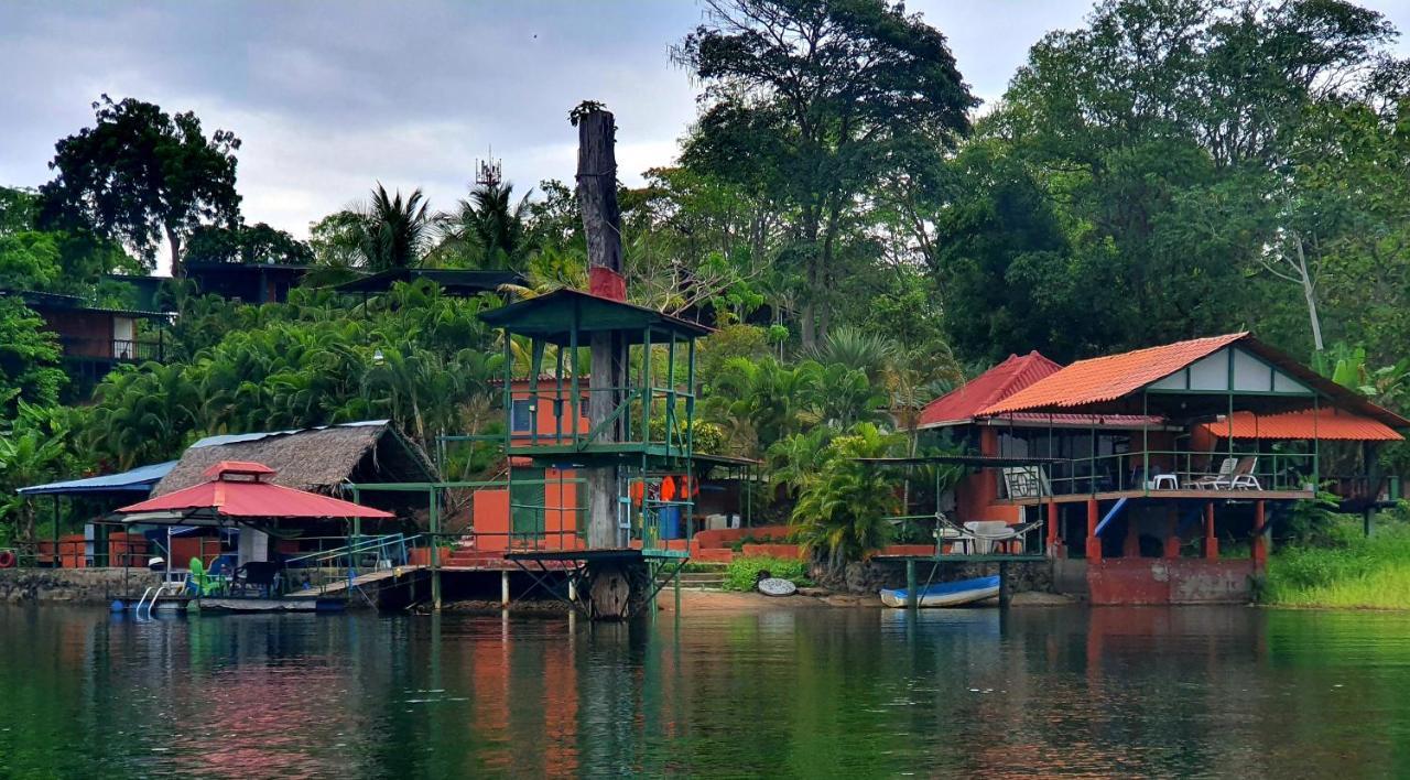 Cabana'S On Gatun Lake In Arenosa Hotel Exterior photo