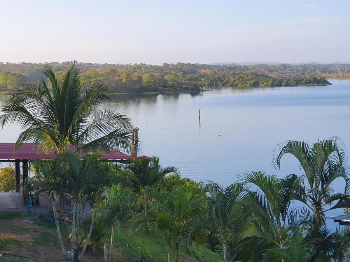 Cabana'S On Gatun Lake In Arenosa Hotel Exterior photo